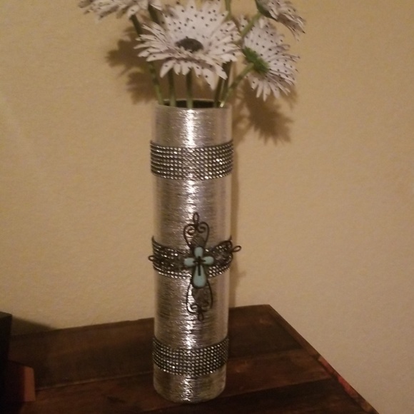 Vase - Picture 2 of 5